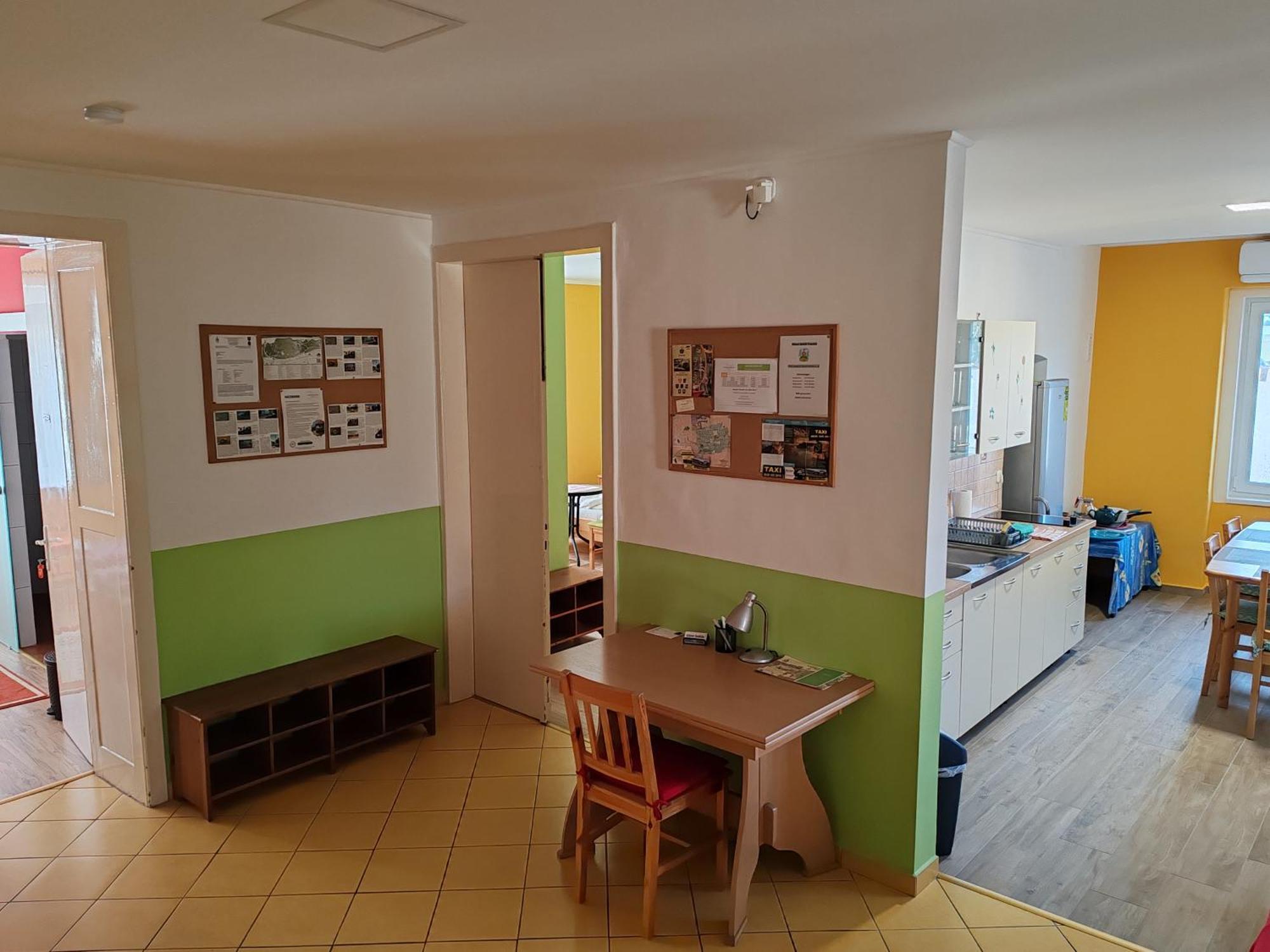 Glazer Szallas Tapolca Exterior foto